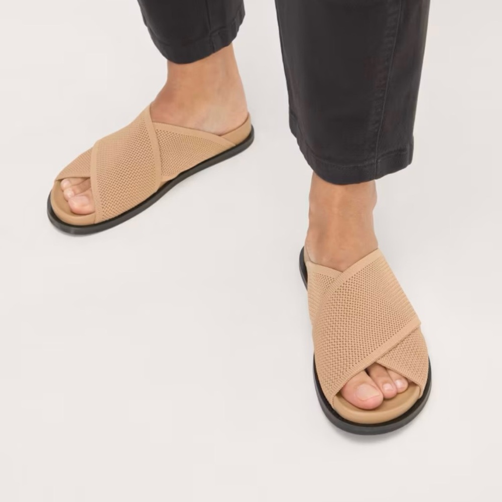 NEW Everlane Caramel Tan ReKnit‎ Form Crossover Sandal in Size 9